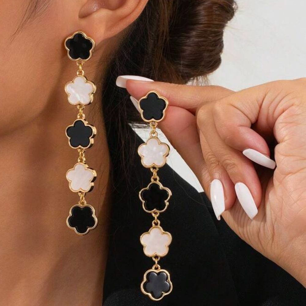 NEW! *French Girl* Fun Flirty Parisienne Style Earrings